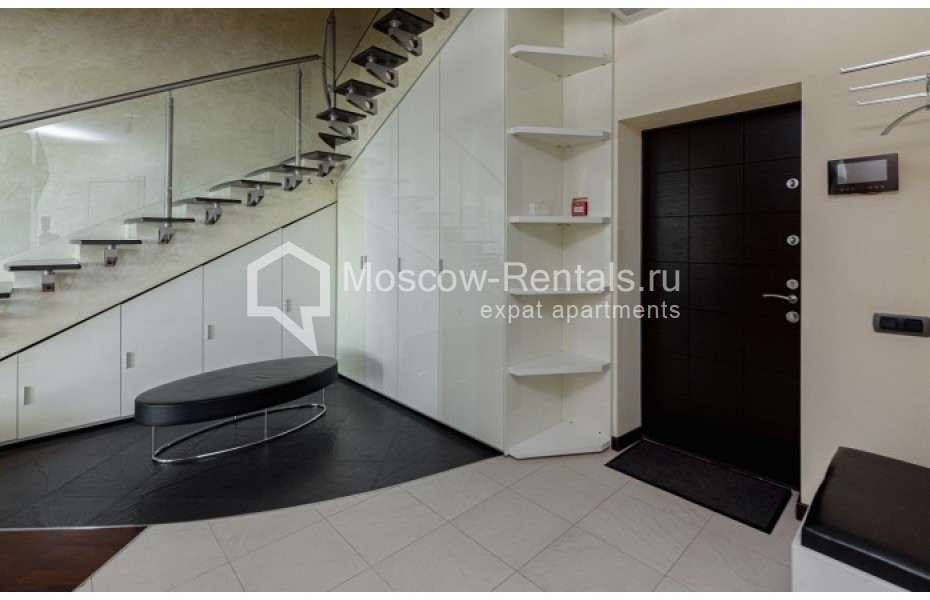 Photo #9 3-room (2 BR) apartment for <a href="http://moscow-rentals.ru/en/articles/long-term-rent" target="_blank">a long-term</a> rent
 in Russia, Moscow, Vorontsovskye Prudy str, 3