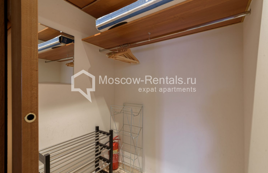 Photo #15 4-room (3 BR) apartment for <a href="http://moscow-rentals.ru/en/articles/long-term-rent" target="_blank">a long-term</a> rent
 in Russia, Moscow, Prechistenka str, 40/2С2