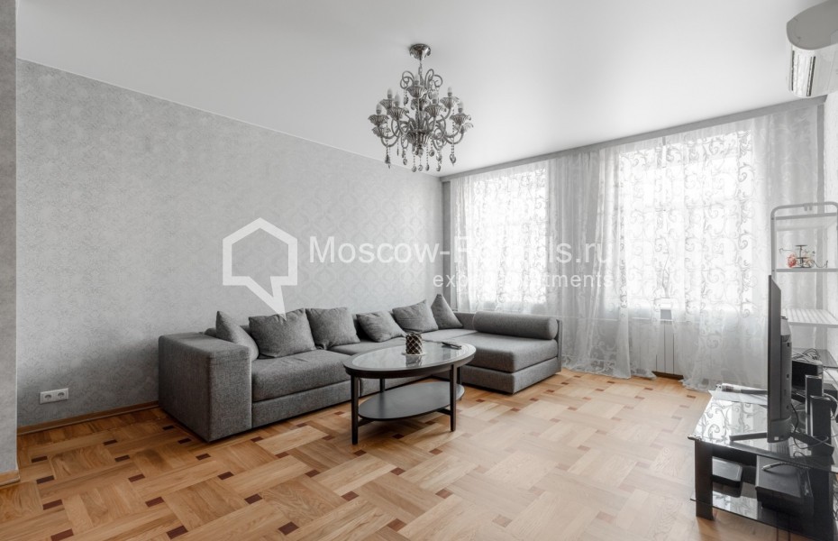 Photo #2 4-room (3 BR) apartment for <a href="http://moscow-rentals.ru/en/articles/long-term-rent" target="_blank">a long-term</a> rent
 in Russia, Moscow, Tverskaya str, 12С6