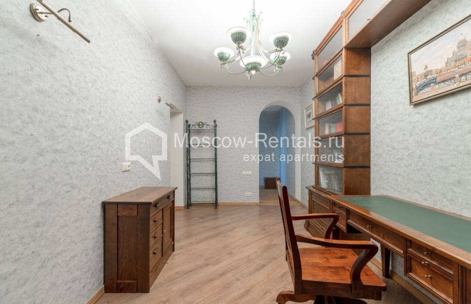 Photo #10 4-room (3 BR) apartment for <a href="http://moscow-rentals.ru/en/articles/long-term-rent" target="_blank">a long-term</a> rent
 in Russia, Moscow, Tverskaya str, 12С6