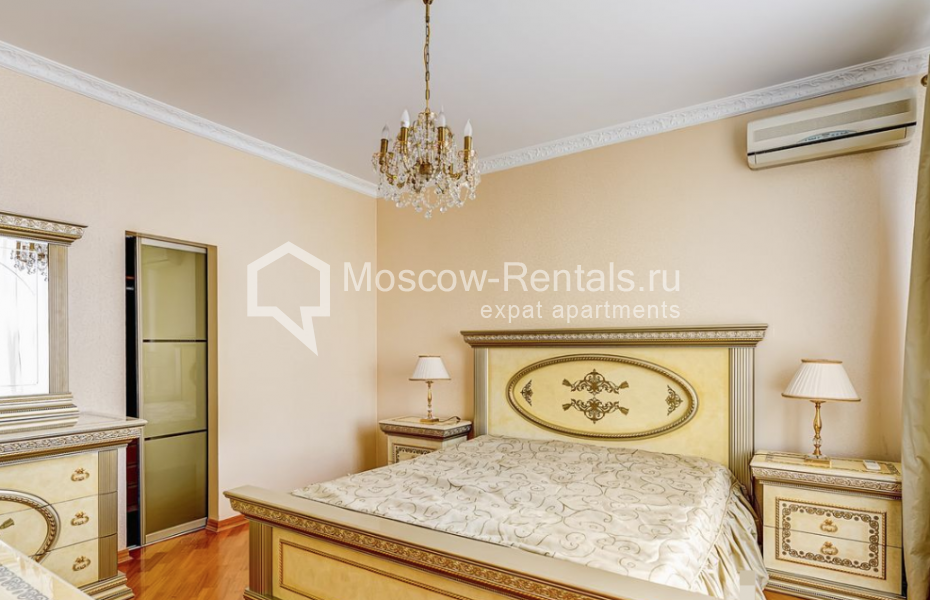 Photo #11 5-room (4 BR) apartment for <a href="http://moscow-rentals.ru/en/articles/long-term-rent" target="_blank">a long-term</a> rent
 in Russia, Moscow, Frunzenskaya emb, 36/2