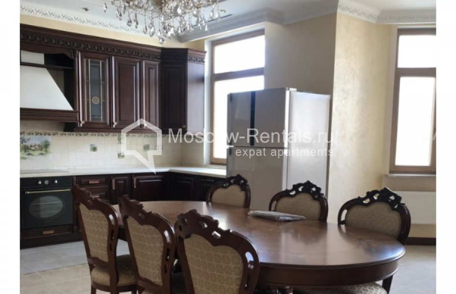 Photo #1 4-room (3 BR) apartment for <a href="http://moscow-rentals.ru/en/articles/long-term-rent" target="_blank">a long-term</a> rent
 in Russia, Moscow, Lomonosovskyi prospect, 25 к 3