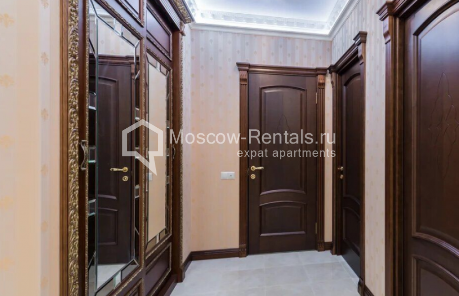 Photo #15 4-room (3 BR) apartment for <a href="http://moscow-rentals.ru/en/articles/long-term-rent" target="_blank">a long-term</a> rent
 in Russia, Moscow, Lomonosovskyi prospect, 25 к 3