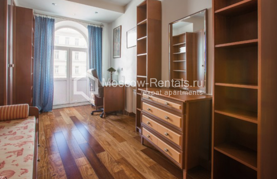 Photo #6 3-room (2 BR) apartment for <a href="http://moscow-rentals.ru/en/articles/long-term-rent" target="_blank">a long-term</a> rent
 in Russia, Moscow, Tverskaya str, 27С2