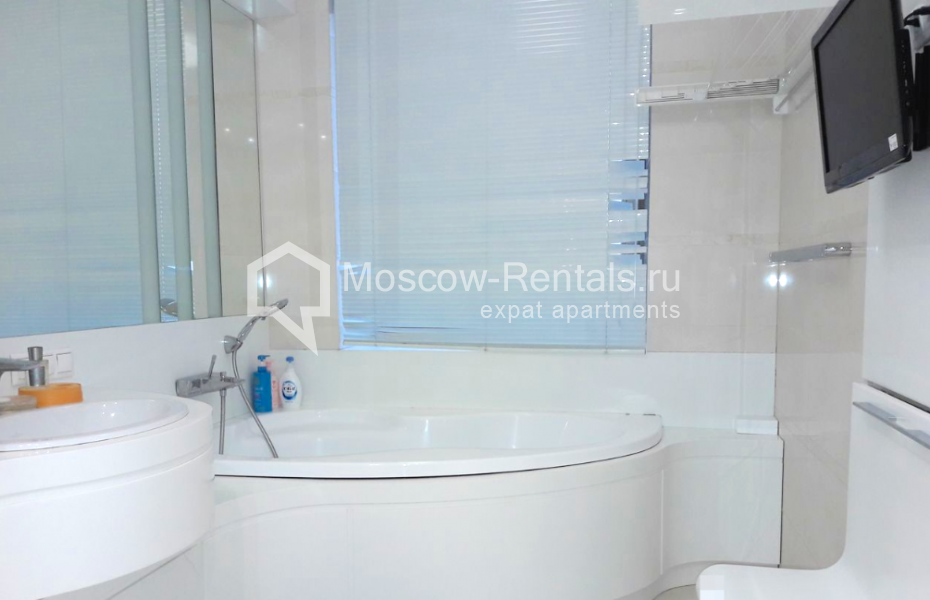 Photo #12 2-room (1 BR) apartment for <a href="http://moscow-rentals.ru/en/articles/long-term-rent" target="_blank">a long-term</a> rent
 in Russia, Moscow, Staropimenovskyi lane, 4С1