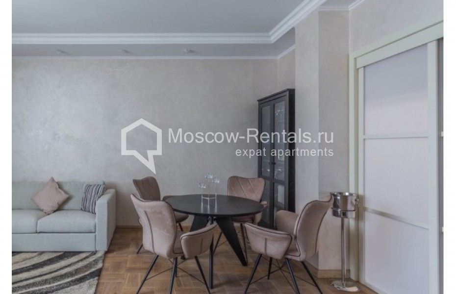 Photo #4 4-room (3 BR) apartment for <a href="http://moscow-rentals.ru/en/articles/long-term-rent" target="_blank">a long-term</a> rent
 in Russia, Moscow, Rozhdestvenskyi blv, 5/7С1