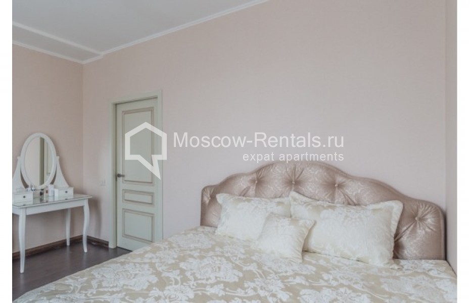 Photo #11 4-room (3 BR) apartment for <a href="http://moscow-rentals.ru/en/articles/long-term-rent" target="_blank">a long-term</a> rent
 in Russia, Moscow, Rozhdestvenskyi blv, 5/7С1