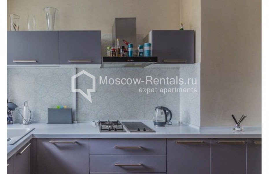Photo #8 4-room (3 BR) apartment for <a href="http://moscow-rentals.ru/en/articles/long-term-rent" target="_blank">a long-term</a> rent
 in Russia, Moscow, Rozhdestvenskyi blv, 5/7С1