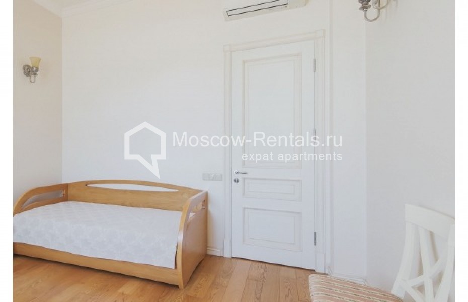 Photo #14 4-room (3 BR) apartment for <a href="http://moscow-rentals.ru/en/articles/long-term-rent" target="_blank">a long-term</a> rent
 in Russia, Moscow, Varsonofievskyi lane,  6