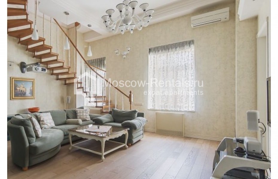 Photo #2 4-room (3 BR) apartment for <a href="http://moscow-rentals.ru/en/articles/long-term-rent" target="_blank">a long-term</a> rent
 in Russia, Moscow, Varsonofievskyi lane,  6