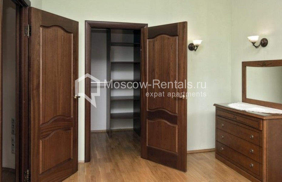 Photo #12 2-room (1 BR) apartment for <a href="http://moscow-rentals.ru/en/articles/long-term-rent" target="_blank">a long-term</a> rent
 in Russia, Moscow, Tverskaya st, 8
