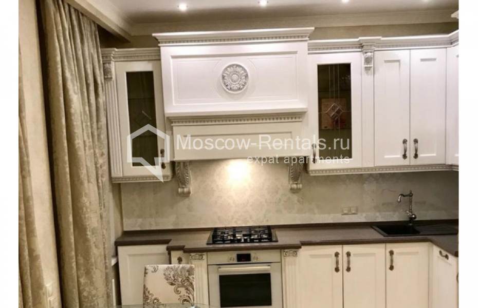 Photo #2 2-room (1 BR) apartment for <a href="http://moscow-rentals.ru/en/articles/long-term-rent" target="_blank">a long-term</a> rent
 in Russia, Moscow, Staropimenovskyi lane, 16