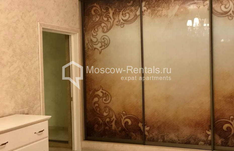 Photo #5 2-room (1 BR) apartment for <a href="http://moscow-rentals.ru/en/articles/long-term-rent" target="_blank">a long-term</a> rent
 in Russia, Moscow, Staropimenovskyi lane, 16