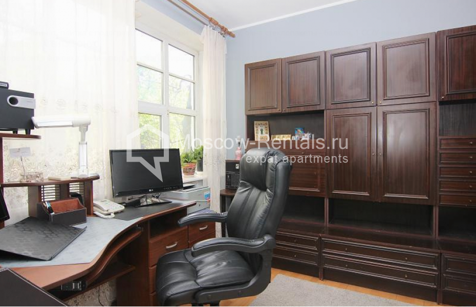 Photo #8 3-room (2 BR) apartment for <a href="http://moscow-rentals.ru/en/articles/long-term-rent" target="_blank">a long-term</a> rent
 in Russia, Moscow, Gogolevskyi blv,  27
