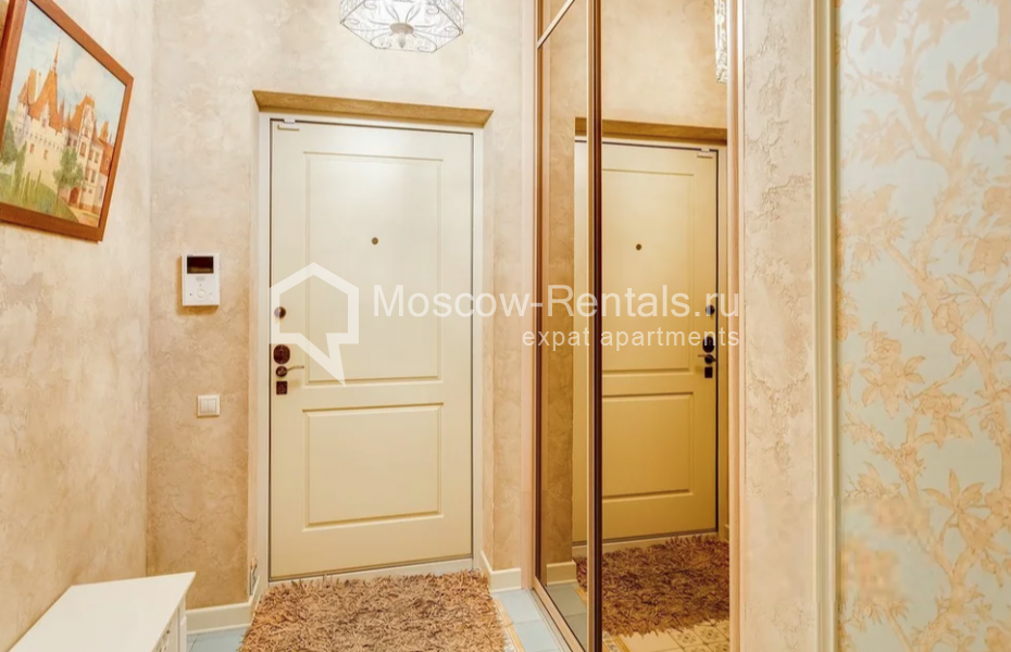 Photo #12 2-room (1 BR) apartment for <a href="http://moscow-rentals.ru/en/articles/long-term-rent" target="_blank">a long-term</a> rent
 in Russia, Moscow, 3rd Frunzenskaya str, 9