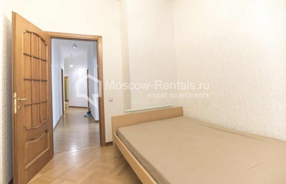 Photo #16 4-room (3 BR) apartment for <a href="http://moscow-rentals.ru/en/articles/long-term-rent" target="_blank">a long-term</a> rent
 in Russia, Moscow, Brusov lane, 2/14С4