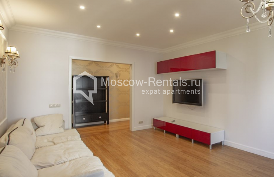 Photo #1 3-room (2 BR) apartment for <a href="http://moscow-rentals.ru/en/articles/long-term-rent" target="_blank">a long-term</a> rent
 in Russia, Moscow, Koshtoyantsa str, 47к2