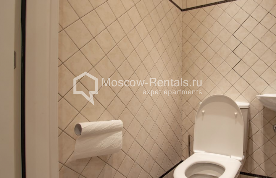 Photo #17 3-room (2 BR) apartment for <a href="http://moscow-rentals.ru/en/articles/long-term-rent" target="_blank">a long-term</a> rent
 in Russia, Moscow, Koshtoyantsa str, 47к2