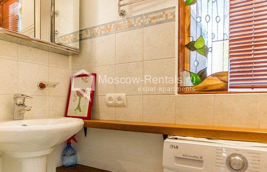 Photo #16 3-room (2 BR) apartment for <a href="http://moscow-rentals.ru/en/articles/long-term-rent" target="_blank">a long-term</a> rent
 in Russia, Moscow, Gasheka str, 9