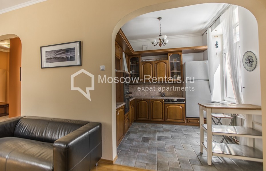 Photo #4 3-room (2 BR) apartment for <a href="http://moscow-rentals.ru/en/articles/long-term-rent" target="_blank">a long-term</a> rent
 in Russia, Moscow, Gasheka str, 9