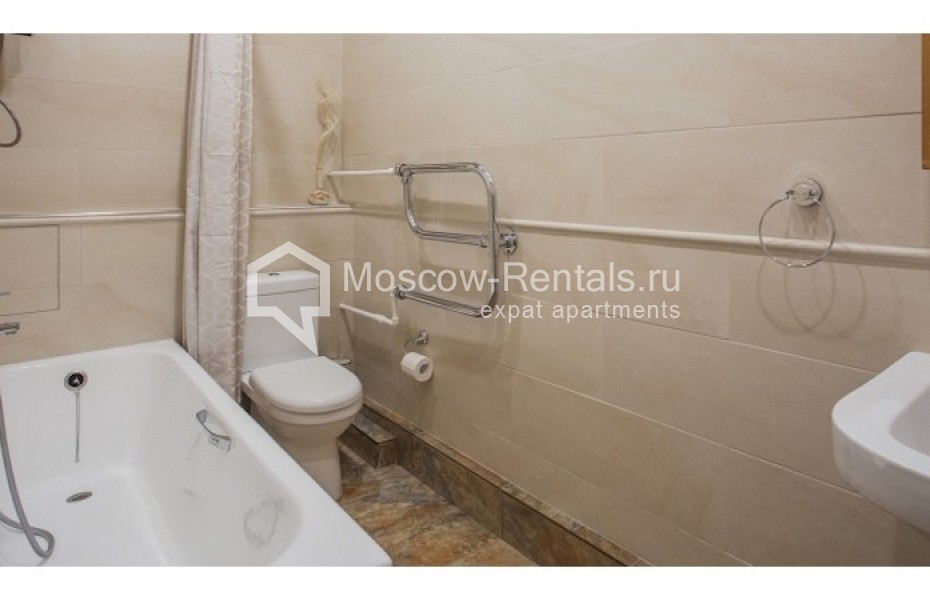 Photo #11 3-room (2 BR) apartment for <a href="http://moscow-rentals.ru/en/articles/long-term-rent" target="_blank">a long-term</a> rent
 in Russia, Moscow, Bogoslovsky lane, 3