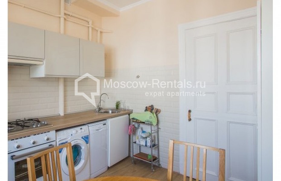 Photo #5 3-room (2 BR) apartment for <a href="http://moscow-rentals.ru/en/articles/long-term-rent" target="_blank">a long-term</a> rent
 in Russia, Moscow, Bogoslovsky lane, 3