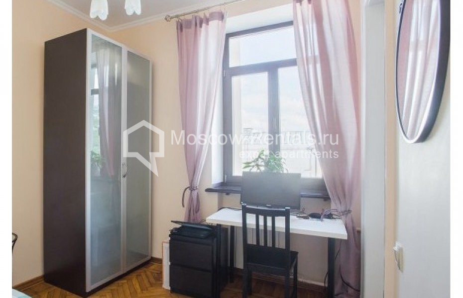 Photo #10 3-room (2 BR) apartment for <a href="http://moscow-rentals.ru/en/articles/long-term-rent" target="_blank">a long-term</a> rent
 in Russia, Moscow, Bogoslovsky lane, 3