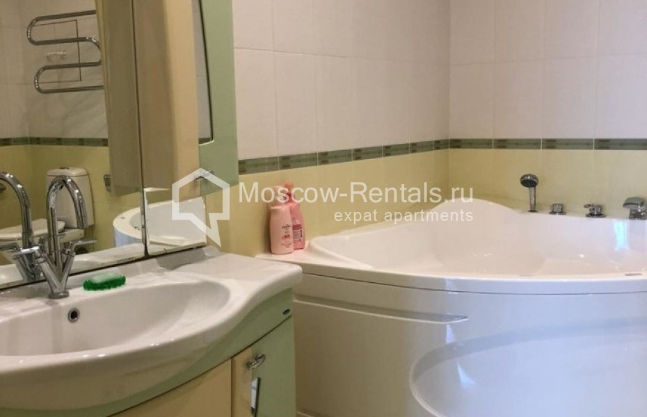 Photo #10 3-room (2 BR) apartment for <a href="http://moscow-rentals.ru/en/articles/long-term-rent" target="_blank">a long-term</a> rent
 in Russia, Moscow, Ivanskovskoe shosse, 5