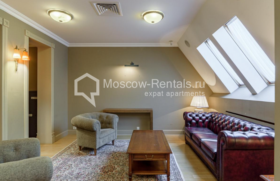 Фото №11 Таунхаус в аренду на длительный срок в Россия, Москва, Осенняя ул., 25 К 7