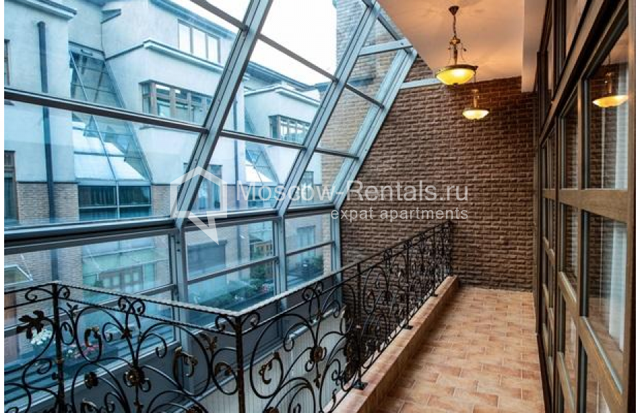 Photo #13 7-room (6 BR) apartment for <a href="http://moscow-rentals.ru/en/articles/long-term-rent" target="_blank">a long-term</a> rent
 in Russia, Moscow, 1st Zachatievskyi lane, 10