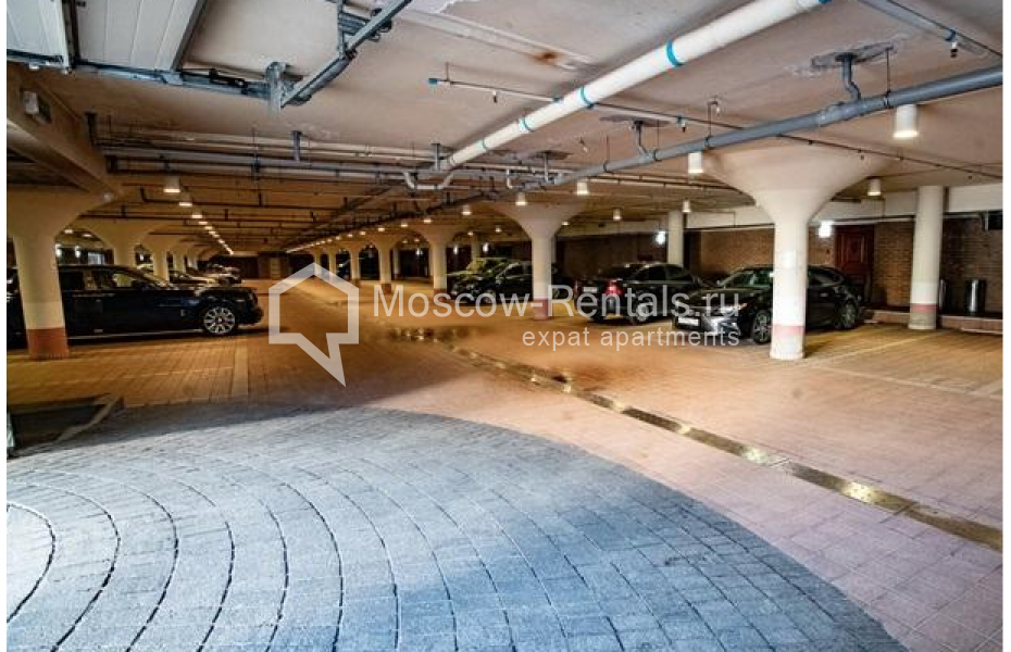 Photo #17 7-room (6 BR) apartment for <a href="http://moscow-rentals.ru/en/articles/long-term-rent" target="_blank">a long-term</a> rent
 in Russia, Moscow, 1st Zachatievskyi lane, 10
