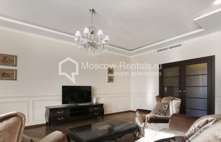Photo #3 3-room (2 BR) apartment for <a href="http://moscow-rentals.ru/en/articles/long-term-rent" target="_blank">a long-term</a> rent
 in Russia, Moscow, 3rd Donskoi proezd, 1