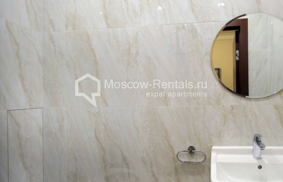 Photo #16 3-room (2 BR) apartment for <a href="http://moscow-rentals.ru/en/articles/long-term-rent" target="_blank">a long-term</a> rent
 in Russia, Moscow, 3rd Donskoi proezd, 1