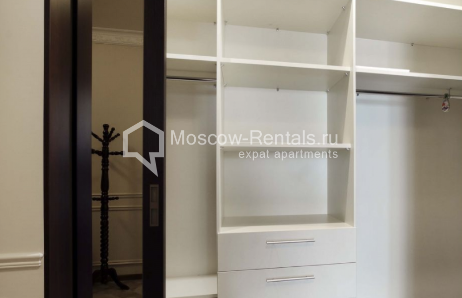 Photo #18 3-room (2 BR) apartment for <a href="http://moscow-rentals.ru/en/articles/long-term-rent" target="_blank">a long-term</a> rent
 in Russia, Moscow, 3rd Donskoi proezd, 1