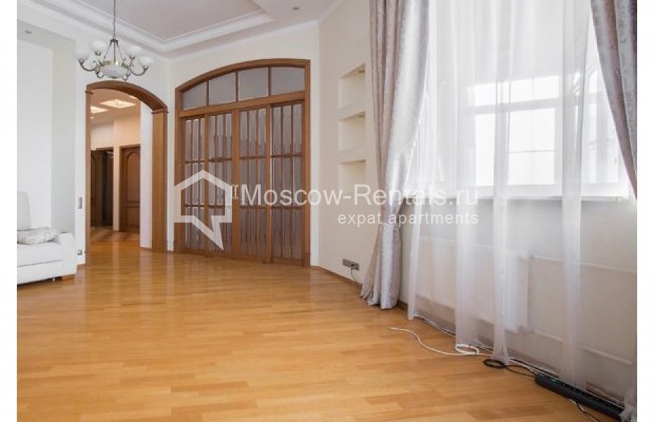 Photo #4 4-room (3 BR) apartment for <a href="http://moscow-rentals.ru/en/articles/long-term-rent" target="_blank">a long-term</a> rent
 in Russia, Moscow, Shabolovka str, 10к1
