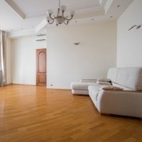 Photo #2 4-room (3 BR) apartment for <a href="http://moscow-rentals.ru/en/articles/long-term-rent" target="_blank">a long-term</a> rent
 in Russia, Moscow, Shabolovka str, 10к1