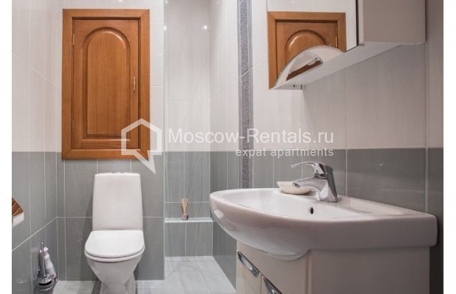 Photo #13 4-room (3 BR) apartment for <a href="http://moscow-rentals.ru/en/articles/long-term-rent" target="_blank">a long-term</a> rent
 in Russia, Moscow, Shabolovka str, 10к1