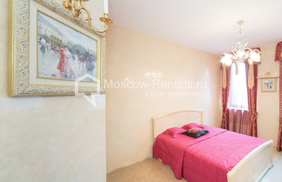Photo #14 3-room (2 BR) apartment for <a href="http://moscow-rentals.ru/en/articles/long-term-rent" target="_blank">a long-term</a> rent
 in Russia, Moscow, Bolshoi Tolmachevskyi lane, 4С1