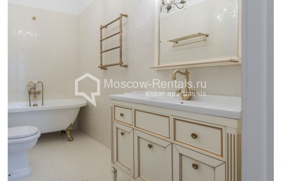 Photo #9 3-room (2 BR) apartment for <a href="http://moscow-rentals.ru/en/articles/long-term-rent" target="_blank">a long-term</a> rent
 in Russia, Moscow, Kostyanskyi lane, 14