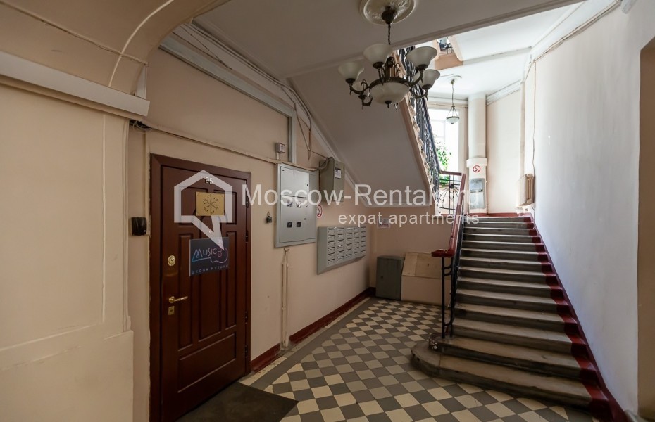 Photo #22 3-room (2 BR) apartment for <a href="http://moscow-rentals.ru/en/articles/long-term-rent" target="_blank">a long-term</a> rent
 in Russia, Moscow, Miluythinskyi lane, 11