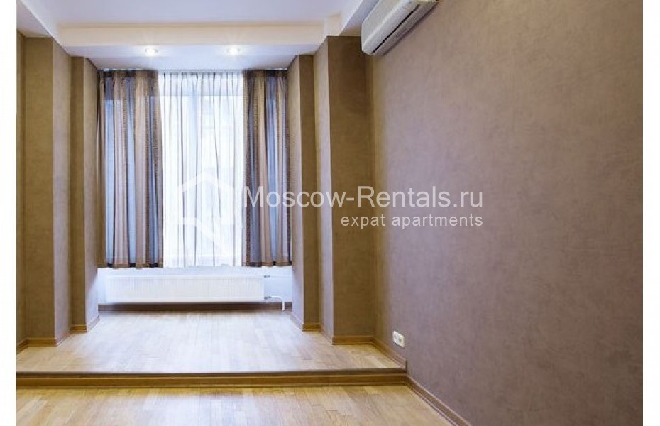 Photo #14 4-room (3 BR) apartment for <a href="http://moscow-rentals.ru/en/articles/long-term-rent" target="_blank">a long-term</a> rent
 in Russia, Moscow, Petroverigskyi lane, 3С1