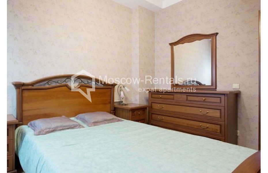 Photo #8 4-room (3 BR) apartment for <a href="http://moscow-rentals.ru/en/articles/long-term-rent" target="_blank">a long-term</a> rent
 in Russia, Moscow, Petroverigskyi lane, 3С1