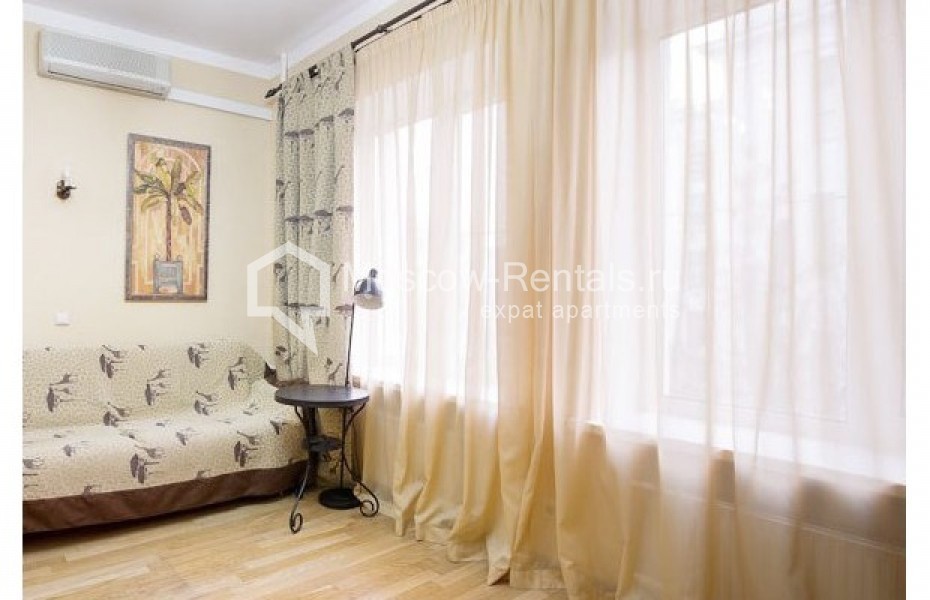 Photo #12 4-room (3 BR) apartment for <a href="http://moscow-rentals.ru/en/articles/long-term-rent" target="_blank">a long-term</a> rent
 in Russia, Moscow, Petroverigskyi lane, 3С1