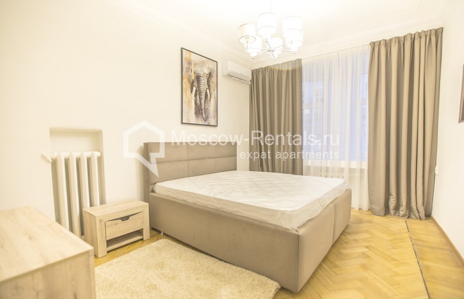 Photo #5 4-room (3 BR) apartment for <a href="http://moscow-rentals.ru/en/articles/long-term-rent" target="_blank">a long-term</a> rent
 in Russia, Moscow, Bolshoi Kozikhinskyi lane, 23