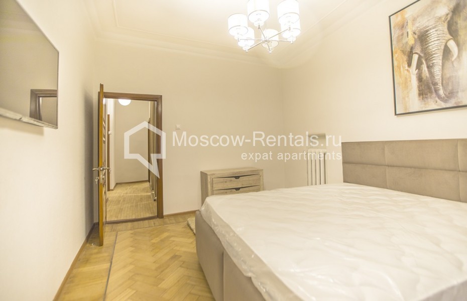 Photo #6 4-room (3 BR) apartment for <a href="http://moscow-rentals.ru/en/articles/long-term-rent" target="_blank">a long-term</a> rent
 in Russia, Moscow, Bolshoi Kozikhinskyi lane, 23