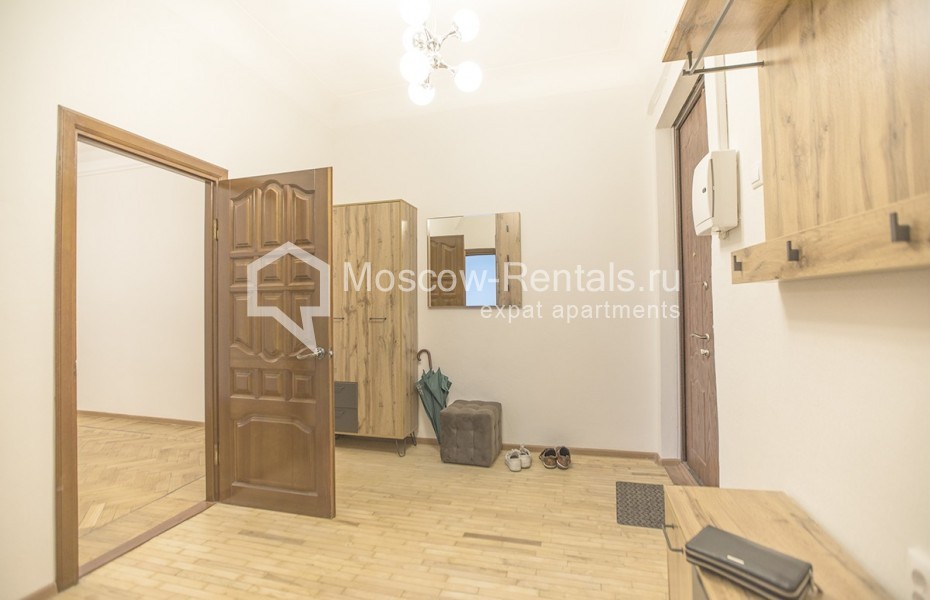 Photo #11 4-room (3 BR) apartment for <a href="http://moscow-rentals.ru/en/articles/long-term-rent" target="_blank">a long-term</a> rent
 in Russia, Moscow, Bolshoi Kozikhinskyi lane, 23