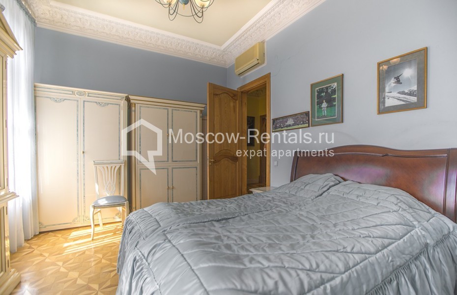 Photo #11 6-room (5 BR) apartment for <a href="http://moscow-rentals.ru/en/articles/long-term-rent" target="_blank">a long-term</a> rent
 in Russia, Moscow, Znamenka str, 15