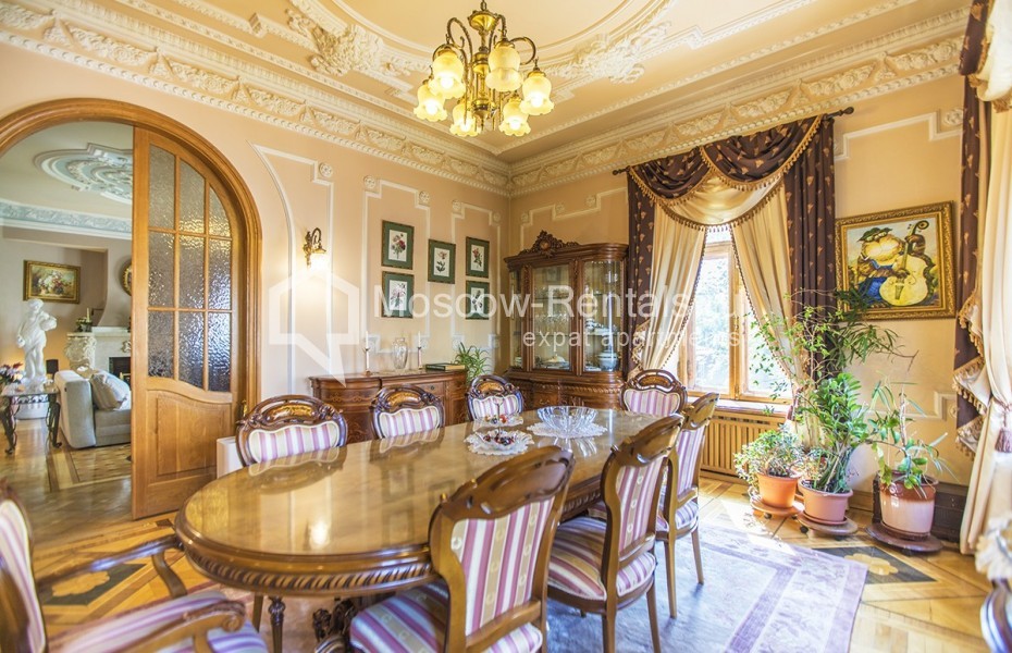 Photo #25 6-room (5 BR) apartment for <a href="http://moscow-rentals.ru/en/articles/long-term-rent" target="_blank">a long-term</a> rent
 in Russia, Moscow, Znamenka str, 15