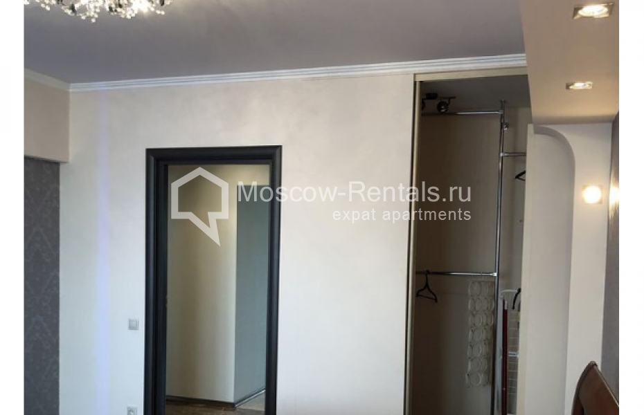 Photo #13 2-room (1 BR) apartment for <a href="http://moscow-rentals.ru/en/articles/long-term-rent" target="_blank">a long-term</a> rent
 in Russia, Moscow, Kosmodamianskaya emb., 46-50С1