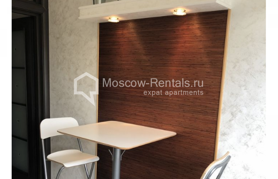 Photo #3 2-room (1 BR) apartment for <a href="http://moscow-rentals.ru/en/articles/long-term-rent" target="_blank">a long-term</a> rent
 in Russia, Moscow, Kosmodamianskaya emb., 46-50С1
